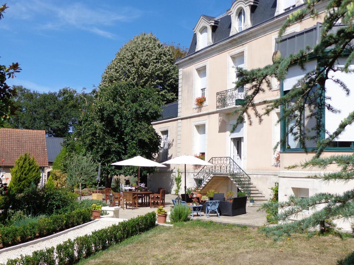 La Maison Ribotteau L'Isle-Jourdain  Exterior photo